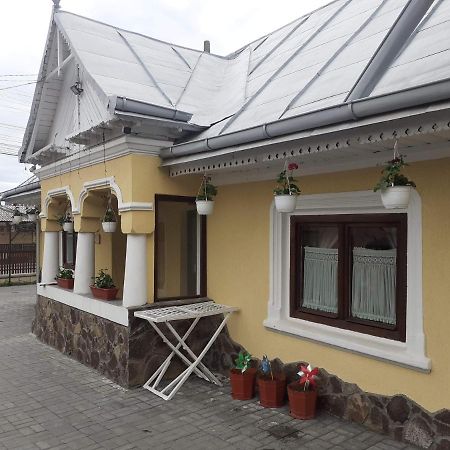 Casuta De Poveste Targu Neamt Exterior foto