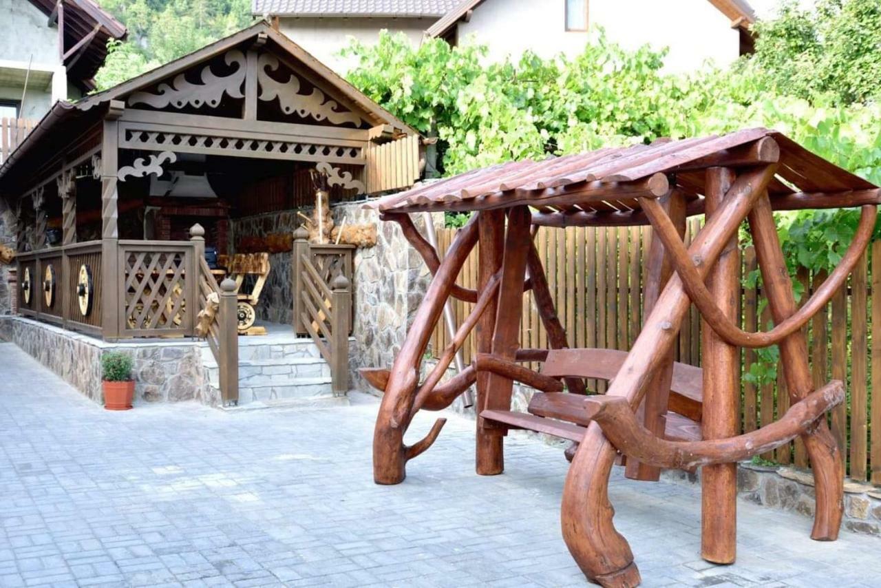 Casuta De Poveste Targu Neamt Exterior foto